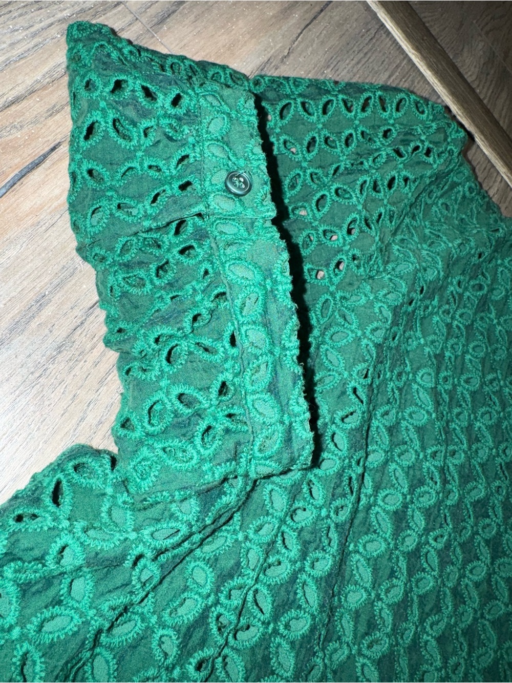 Ann Taylor Split Neck Eyelet Lace Blouse SzXL - Picture 4 of 8